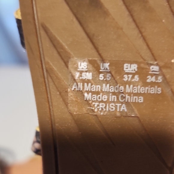 Black and Gold Gladiator Sandals with Metallic Buckles - Picture 5 of 6